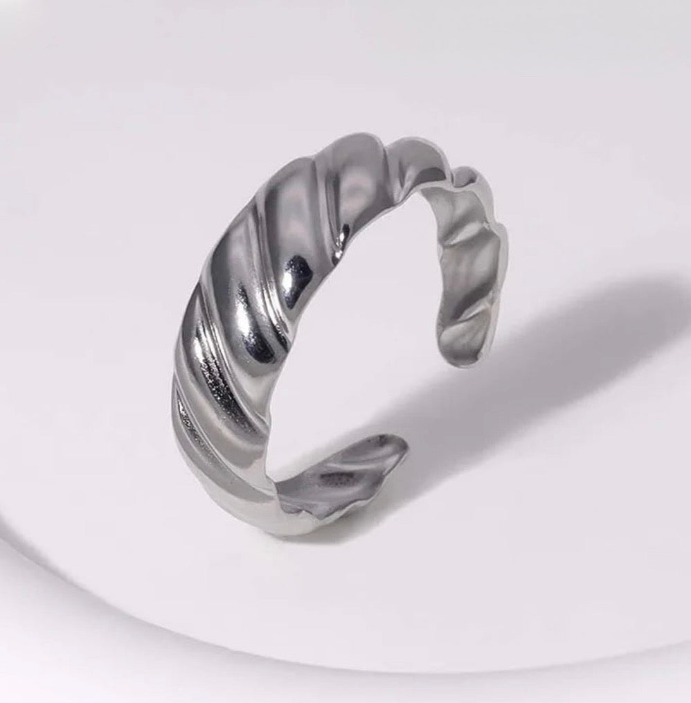 Ring Tina