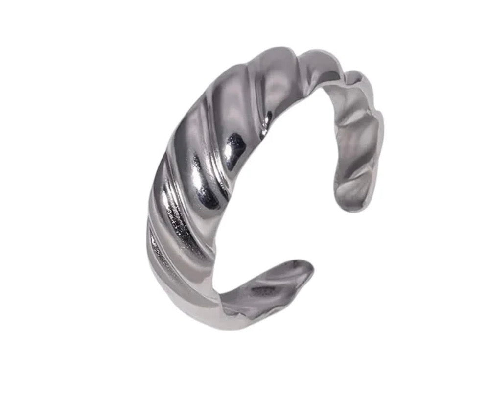 Ring Tina