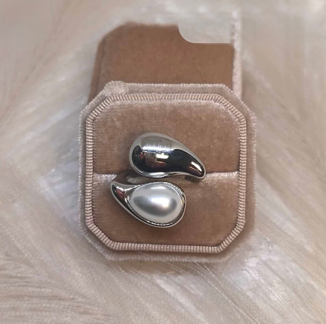 Ring Ana