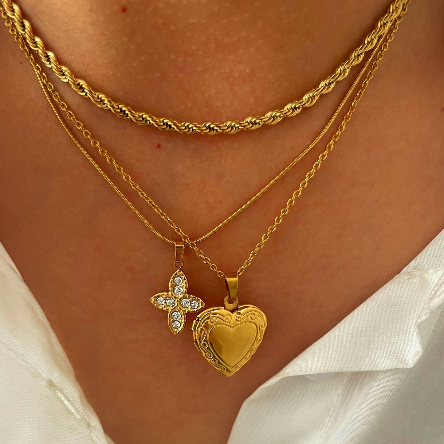 Necklace yara